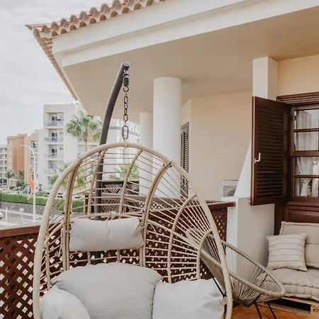 Апартаменты Alba Vista - Albatros Park In Golf Del Sur Tenerife - Heated Pool & Teide View Сан Мигель
