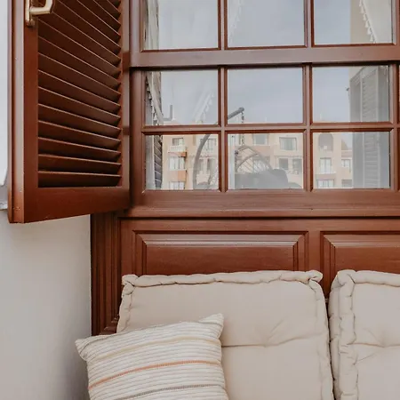 Апартаменты Alba Vista - Albatros Park In Golf Del Sur Tenerife - Heated Pool & Teide View *